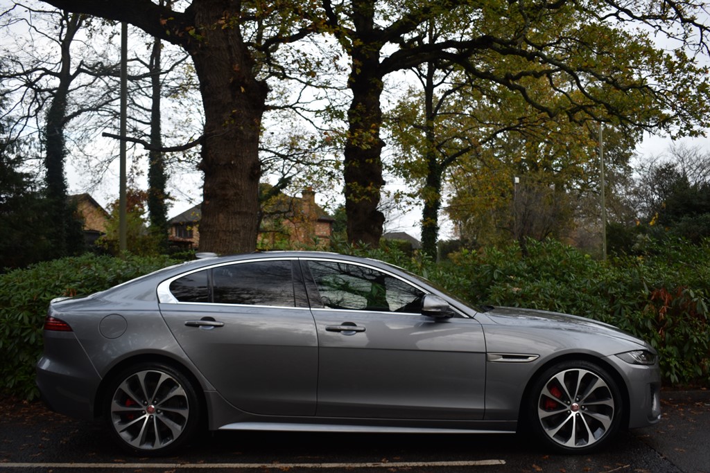 Used Jaguar XE 2019 for sale - 76625442: Photo 20