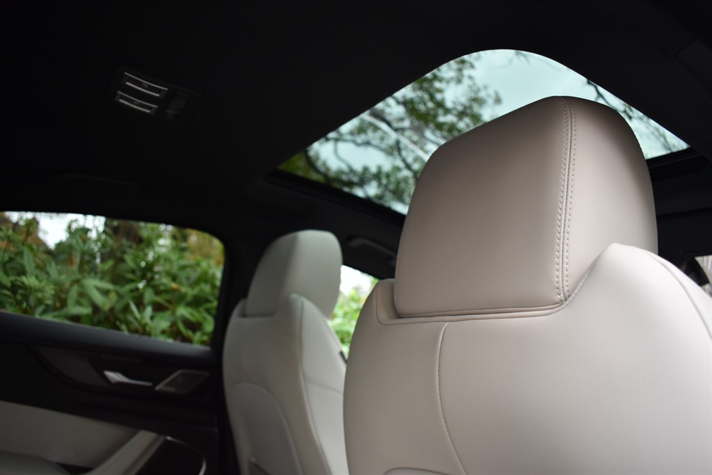 Used Jaguar XE 2019 for sale - 76625442: Photo 35