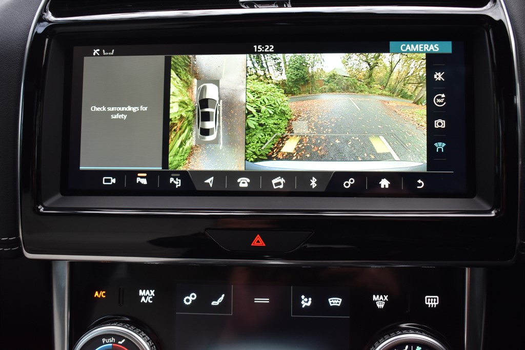 Used Jaguar XE 2019 for sale - 76625442: Photo 5