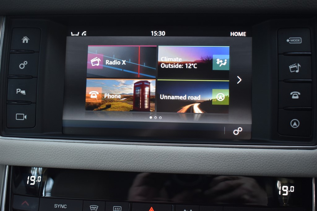 Used Jaguar XF 2017 for sale - 76625440: Photo 25