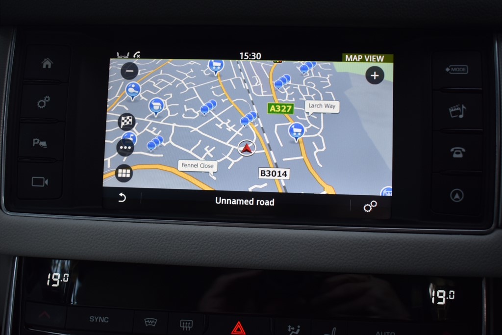 Used Jaguar XF 2017 for sale - 76625440: Photo 5