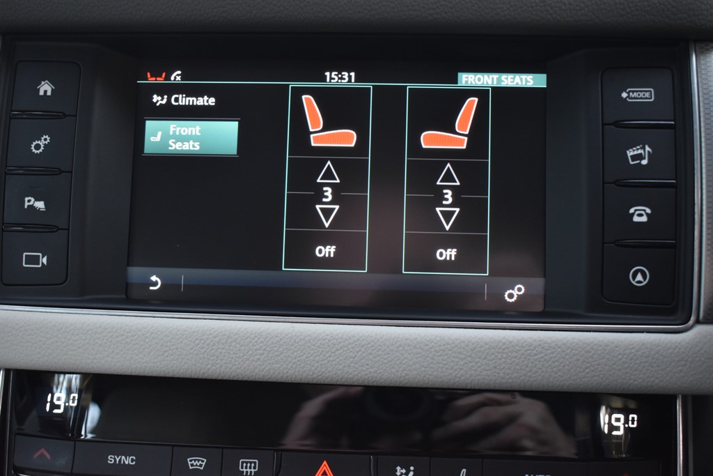 Used Jaguar XF 2017 for sale - 76625440: Photo 6