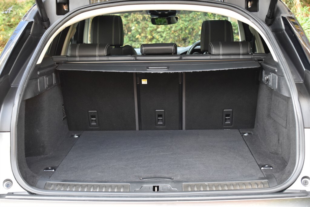 Used Land Rover Range Rover Velar 2017 for sale - 76625439: Photo 45