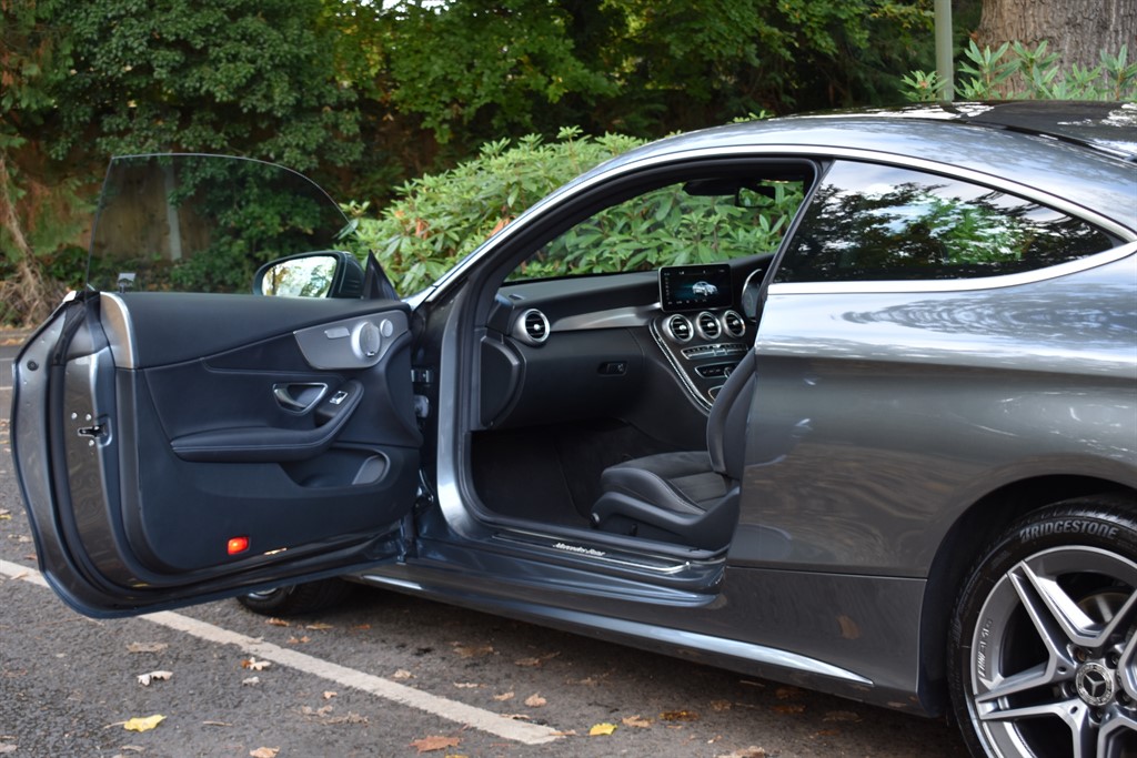 Used Mercedes-Benz C Class 2019 for sale - 76366679: Photo 16