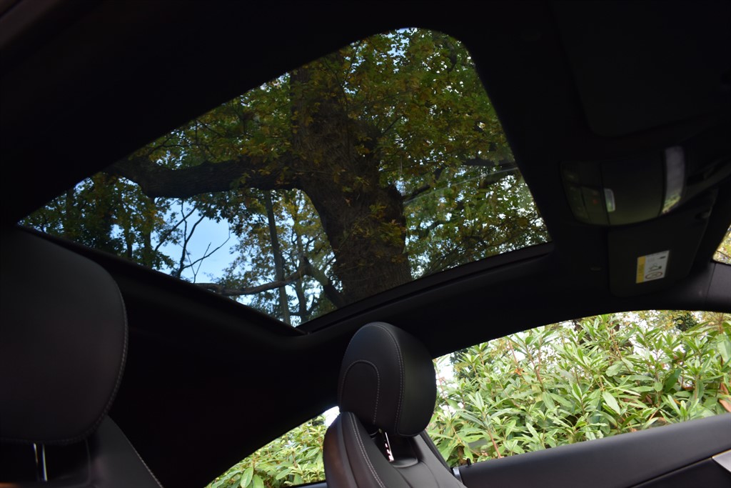 Used Mercedes-Benz C Class 2019 for sale - 76366679: Photo 3