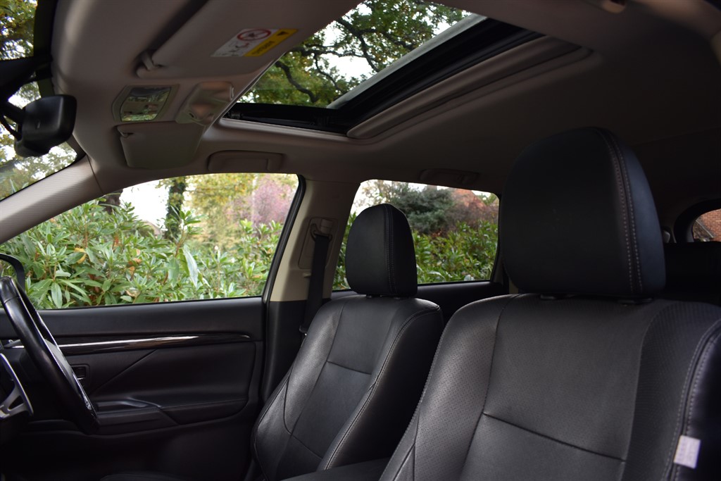 Used Mitsubishi Outlander 2016 for sale - 76355297: Photo 16
