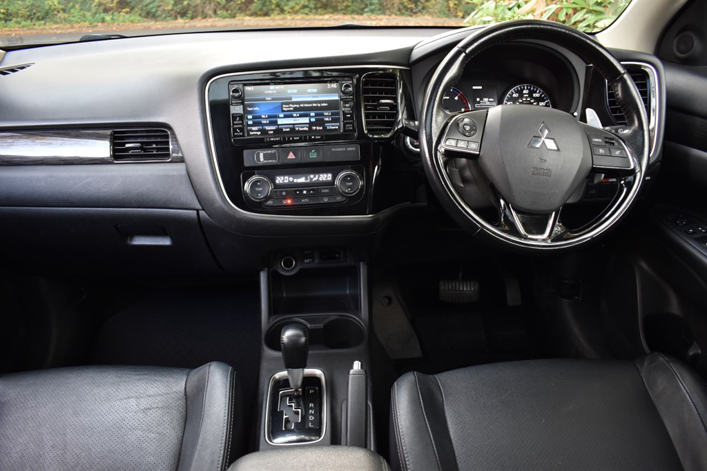 Used Mitsubishi Outlander 2016 for sale - 76355297: Photo 17