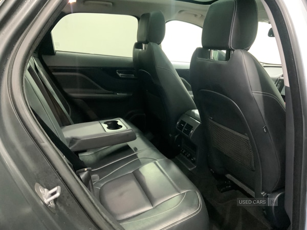 Used Jaguar F-Pace 2016 for sale - 76659596: Photo 12
