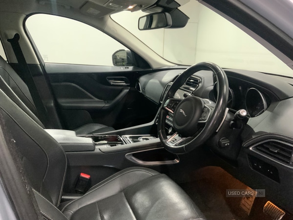 Used Jaguar F-Pace 2016 for sale - 76659596: Photo 18
