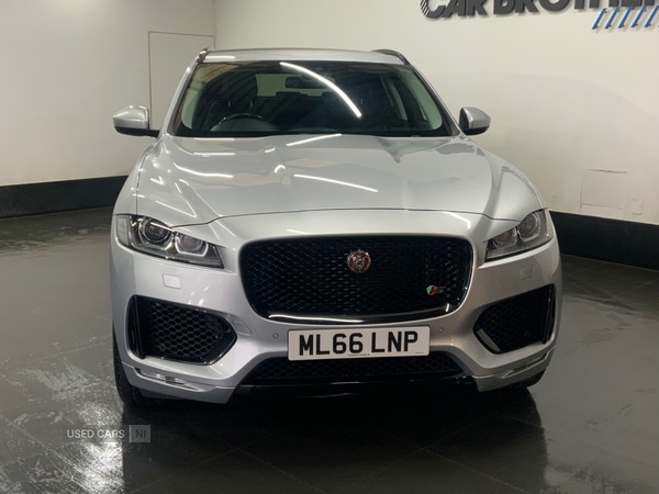 Used Jaguar F-Pace 2016 for sale - 76659596: Photo 3