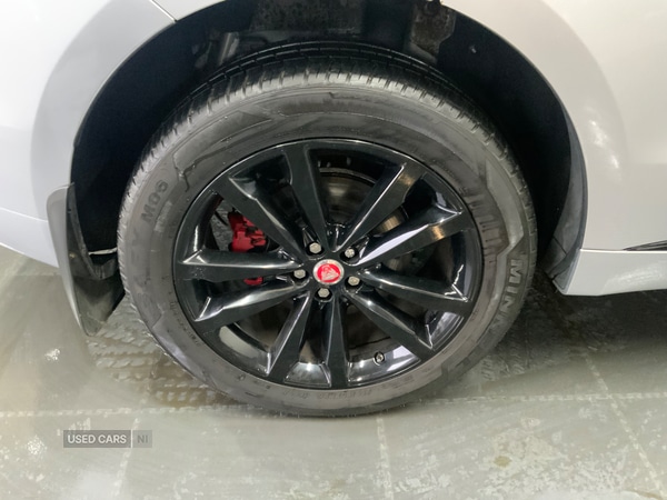 Used Jaguar F-Pace 2016 for sale - 76659596: Photo 6