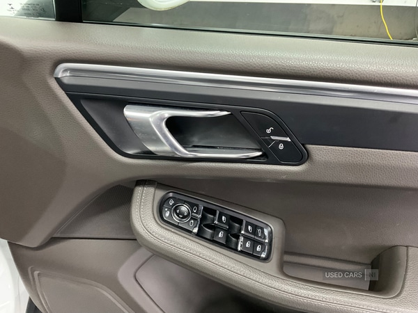 Used Porsche Macan 2018 for sale - 76260699: Photo 18