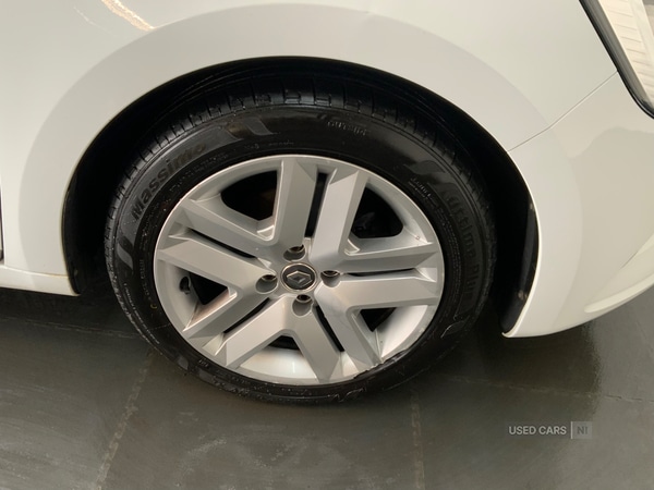 Used Renault Clio 2020 for sale - 76866675: Photo 20