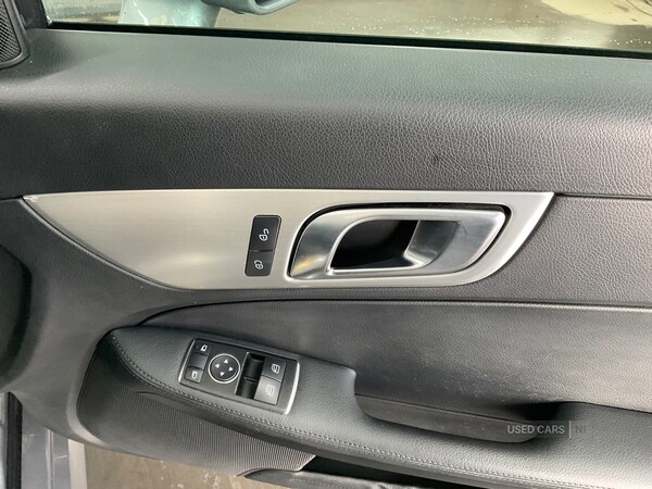 Used Mercedes-Benz SLK 2012 for sale - 76201783: Photo 16