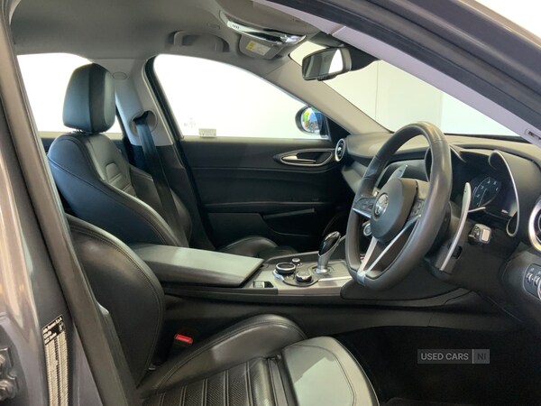 Used Alfa Romeo Giulia 2017 for sale - 77883942: Photo 11
