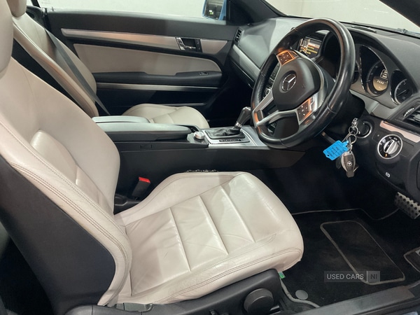 Used Mercedes-Benz E-Class 2011 for sale - 76153572: Photo 10