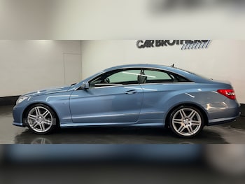 Used Mercedes-Benz E-Class 2011 for sale - 76153572: Photo