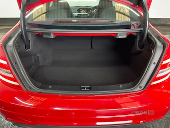 Used Mercedes-Benz C-Class 2015 for sale - 76123332: Photo 4