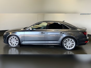 Used Audi A4 2017 for sale - 79249136: Photo