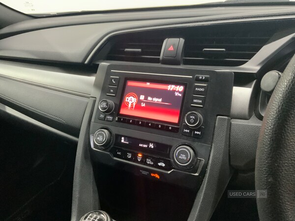 Used Honda Civic 2018 for sale - 76399790: Photo 13