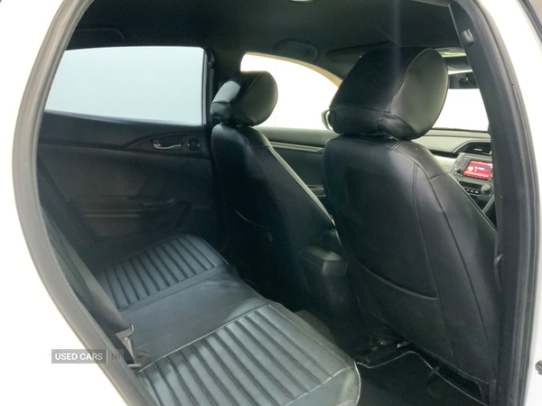 Used Honda Civic 2018 for sale - 76399790: Photo 14