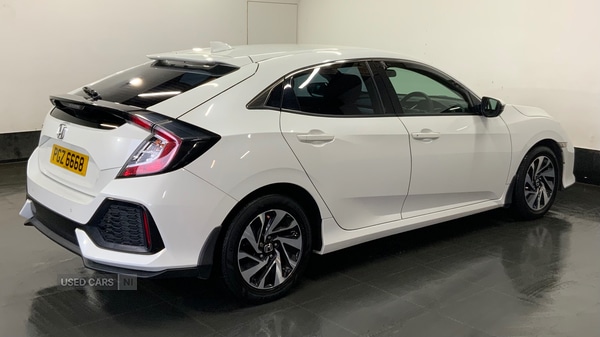 Used Honda Civic 2018 for sale - 76399790: Photo 7
