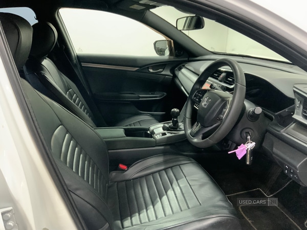 Used Honda Civic 2018 for sale - 76399790: Photo 9