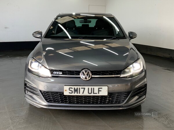 Used Volkswagen Golf 2017 for sale - 76350095: Photo 3