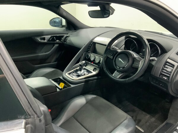 Used Jaguar F-Type 2016 for sale - 76715909: Photo 16