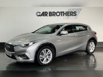 Used Infiniti Q30 2017 for sale - 76228365: Photo 3