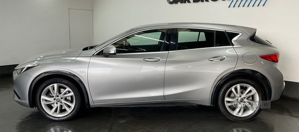 Used Infiniti Q30 2017 for sale - 76228365: Photo 4
