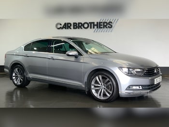 Used Volkswagen Passat 2017 for sale - 78947792: Photo