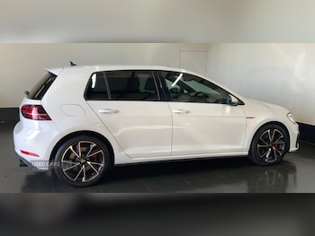 Used Volkswagen Golf 2017 for sale - 77784964: Photo