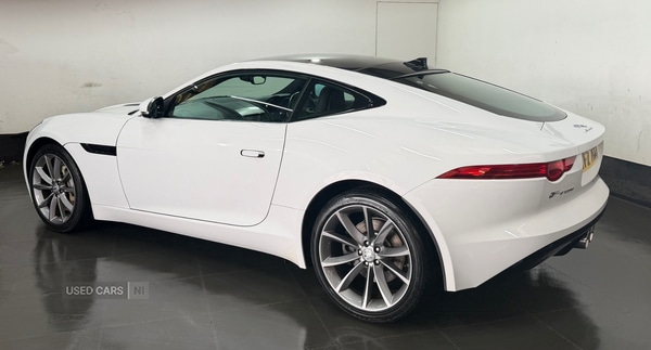 Used Jaguar F-Type 2015 for sale - 77626756: Photo 2