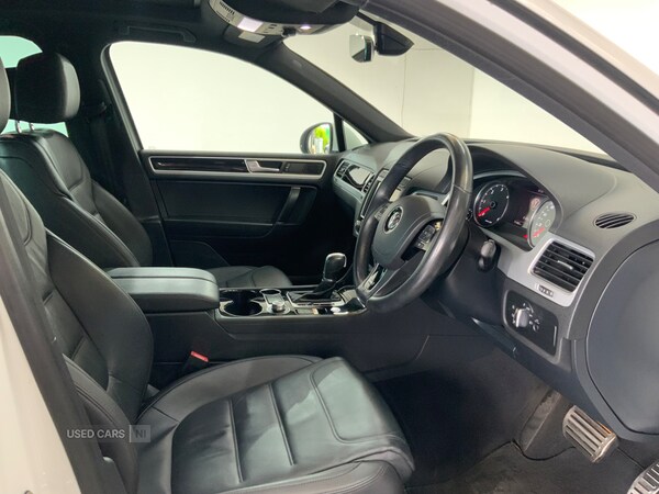 Used Volkswagen Touareg 2017 for sale - 77854565: Photo 17