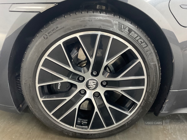 Used Porsche Taycan 2020 for sale - 76202039: Photo 14