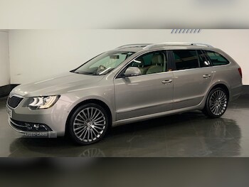Used Skoda Superb 2013 for sale - 76486262: Photo