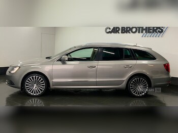 Used Skoda Superb 2013 for sale - 76486262: Photo