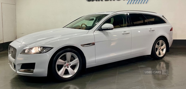 Used Jaguar XF 2019 for sale - 77525502: Photo 3