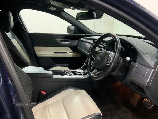 Used Jaguar XF 2016 for sale - 76787530: Photo 11