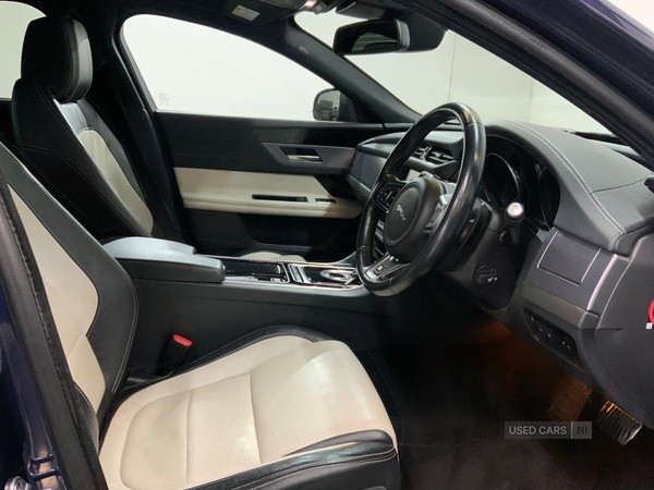 Used Jaguar XF 2016 for sale - 76787530: Photo 16