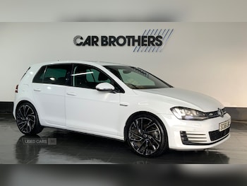 Used Volkswagen Golf 2017 for sale - 76551677: Photo