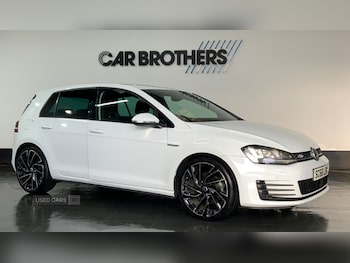 Used Volkswagen Golf 2017 for sale - 76551677: Photo