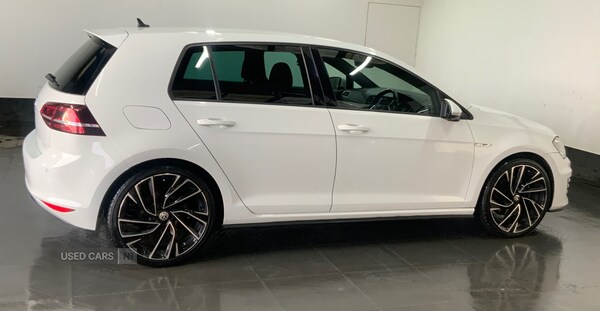 Used Volkswagen Golf 2017 for sale - 76551677: Photo 4