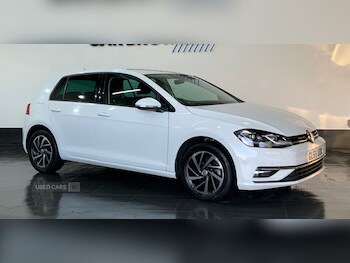 Volkswagen - Golf