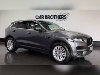 Used Jaguar F-Pace 2018 for sale - 77909976: Photo
