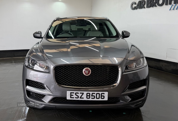 Used Jaguar F-Pace 2018 for sale - 77909976: Photo 3