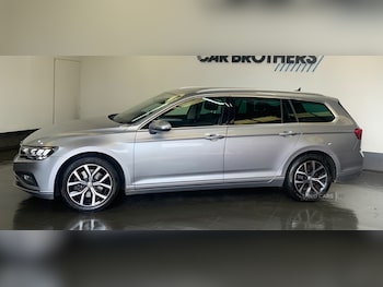 Used Volkswagen Passat 2020 for sale - 79522090: Photo