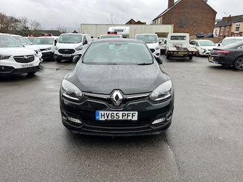 Used Renault Megane 2015 for sale - 76968296: Photo