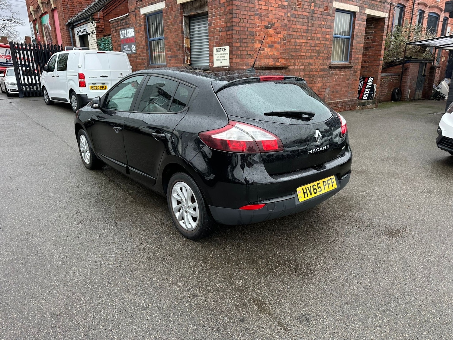 Used Renault Megane 2015 for sale - 76968296: Photo 4